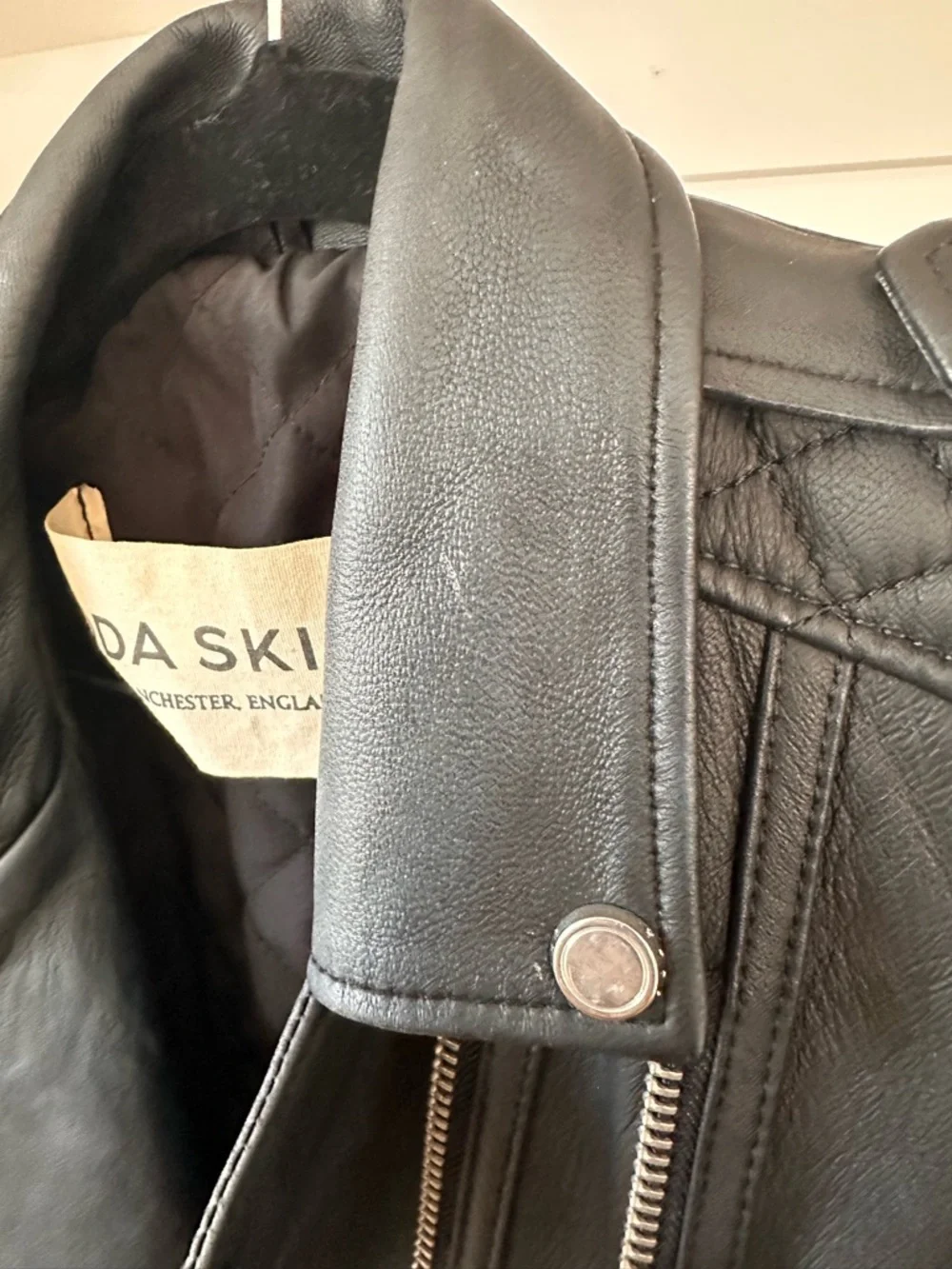 BODA SKINS Women's Black Quilted Leather Biker Jacket - Picture 5 of 7